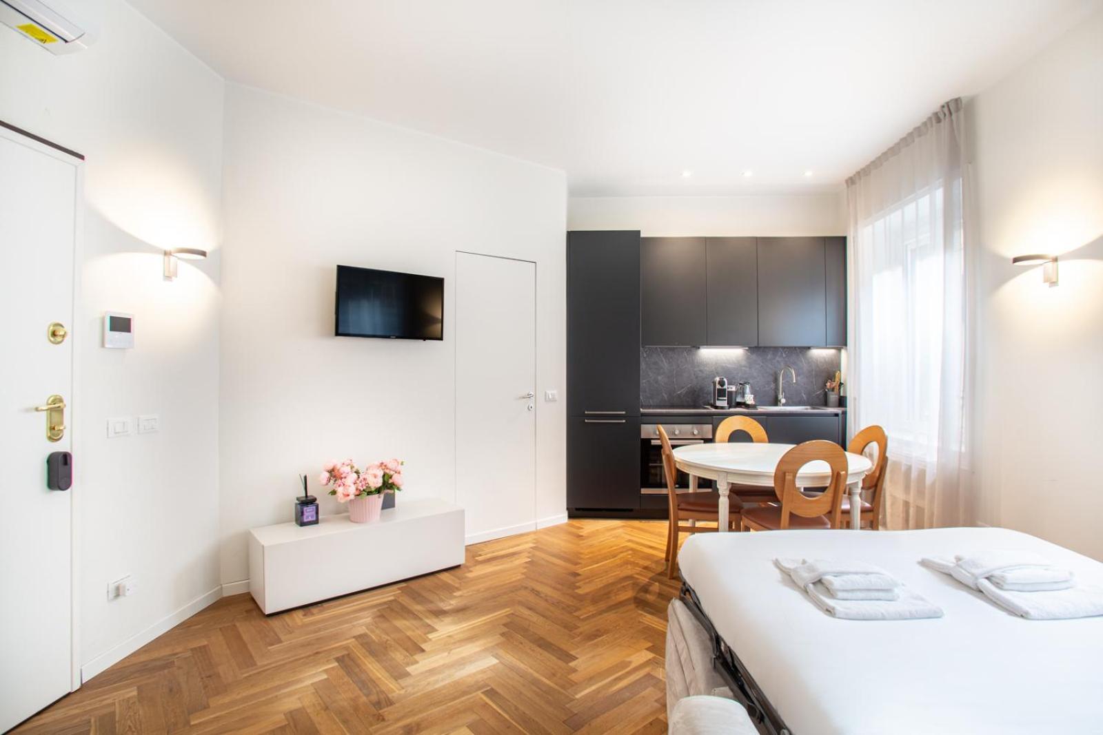 And Beauty Duomo - Pink Apartment *